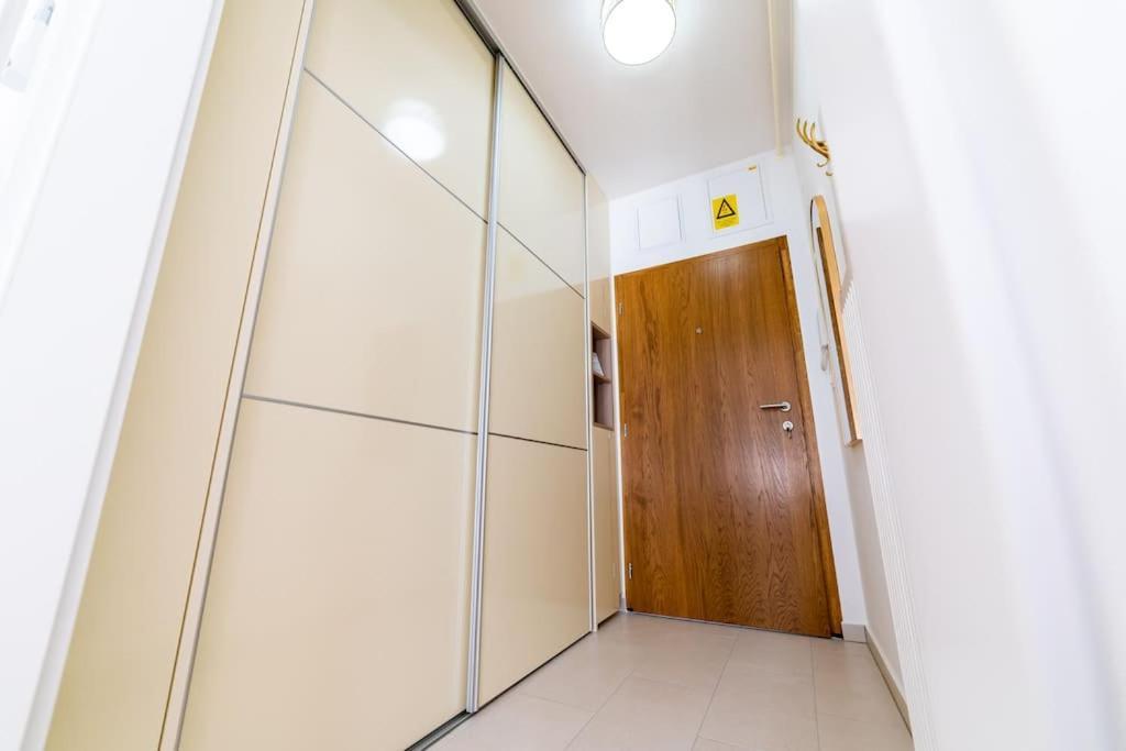 Apartman Lux Self Check-In Virovitica Zewnętrze zdjęcie