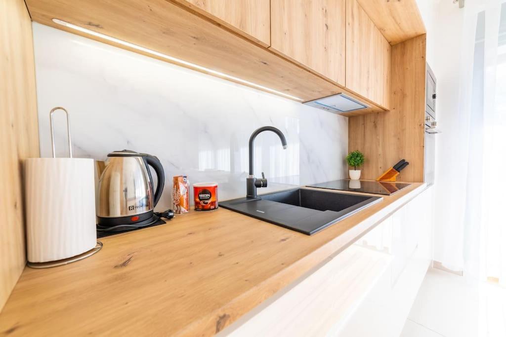 Apartman Lux Self Check-In Virovitica Zewnętrze zdjęcie