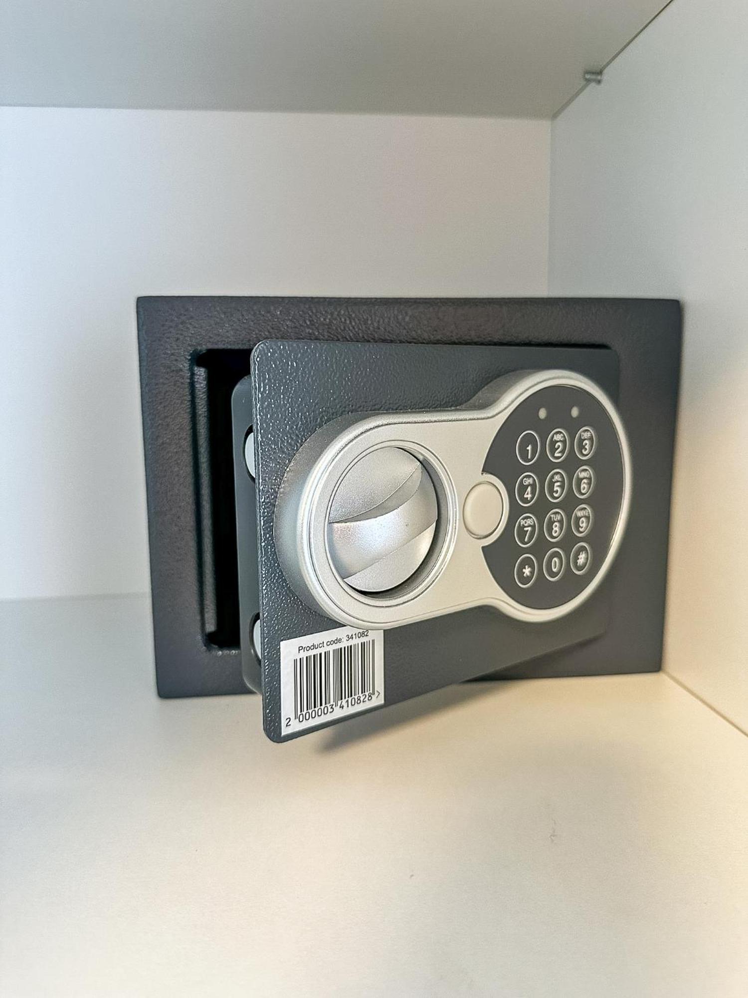 Apartman Lux Self Check-In Virovitica Zewnętrze zdjęcie