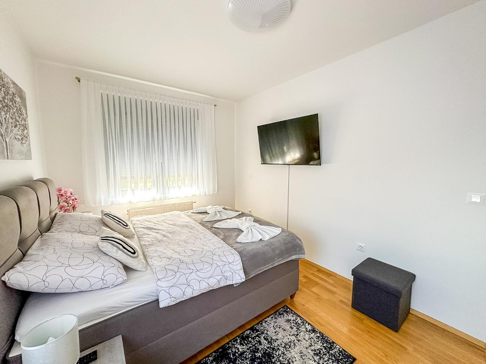 Apartman Lux Self Check-In Virovitica Zewnętrze zdjęcie